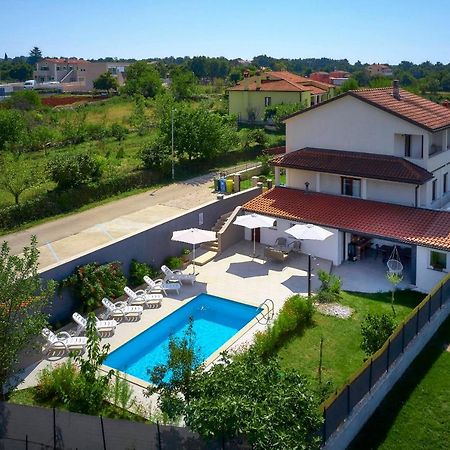 Holiday House Emma Burići Exteriér fotografie